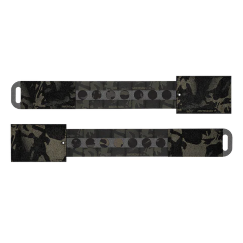 Elastische Aufnahmezellen des ADAPT 3 Cummerbunds mit eingesetzten AR-Magazinen im Detail