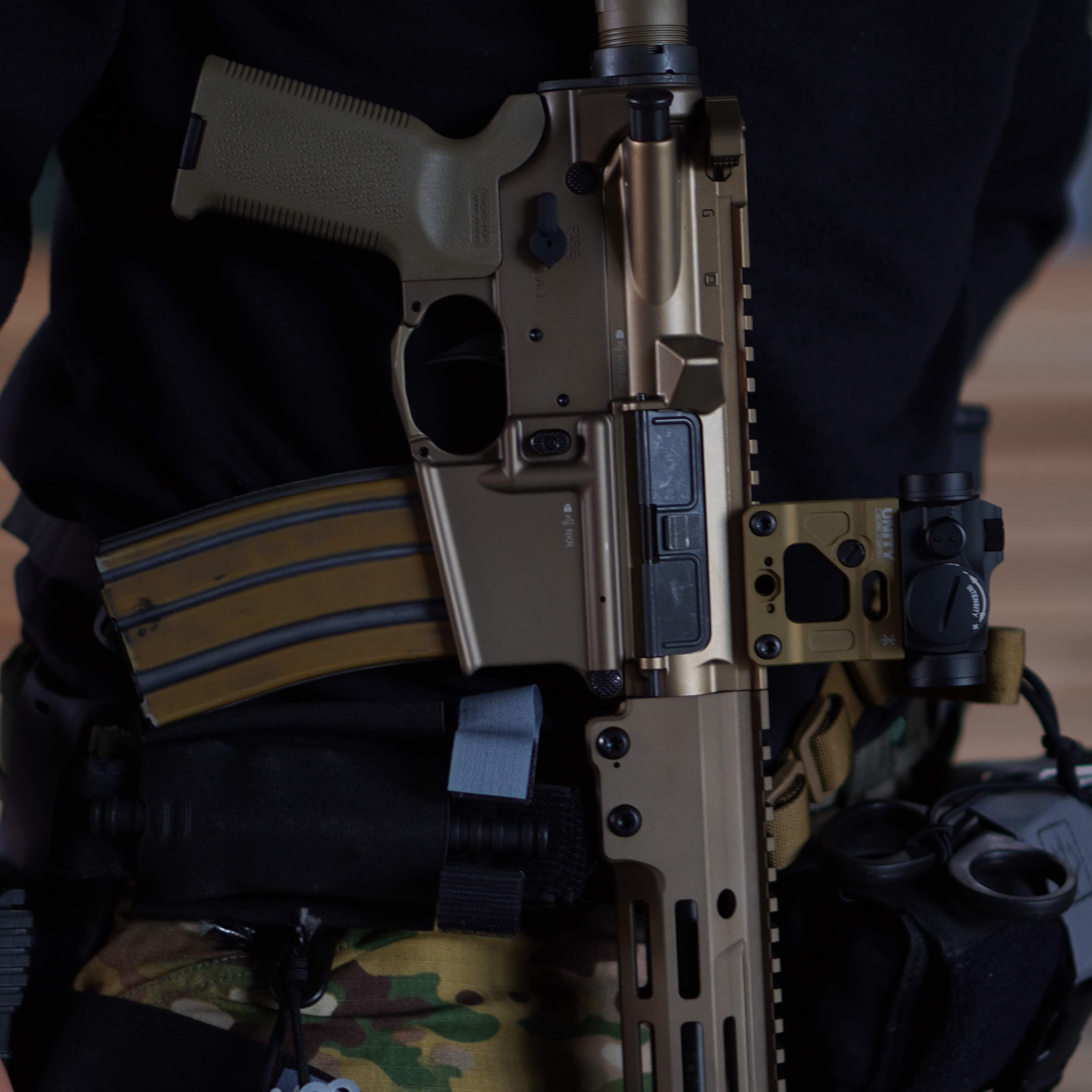 Unity FAST™ MICRO RISER Aimpoint