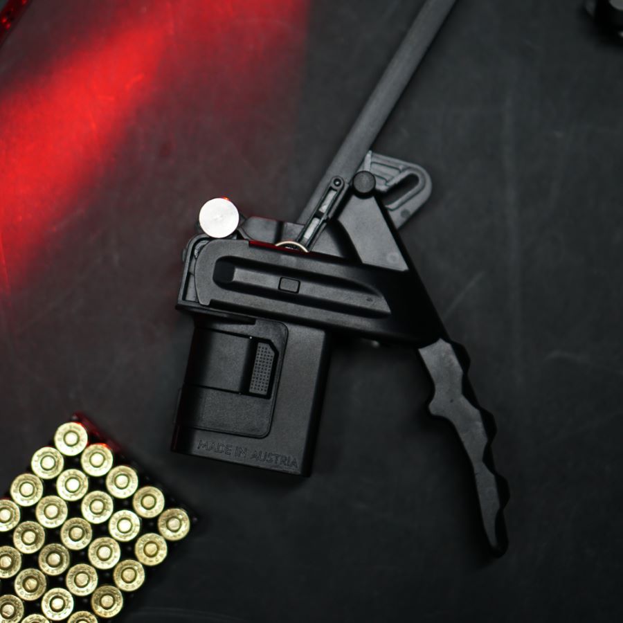 Nine Reloaded Pistol Magazine Speedloader