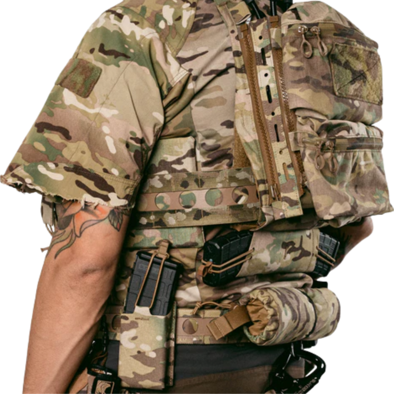 Vollständiges taktisches Setup mit Ferro Concepts FCPC und ADAPT 3 Assault Cummerbund im Einsatzkontext