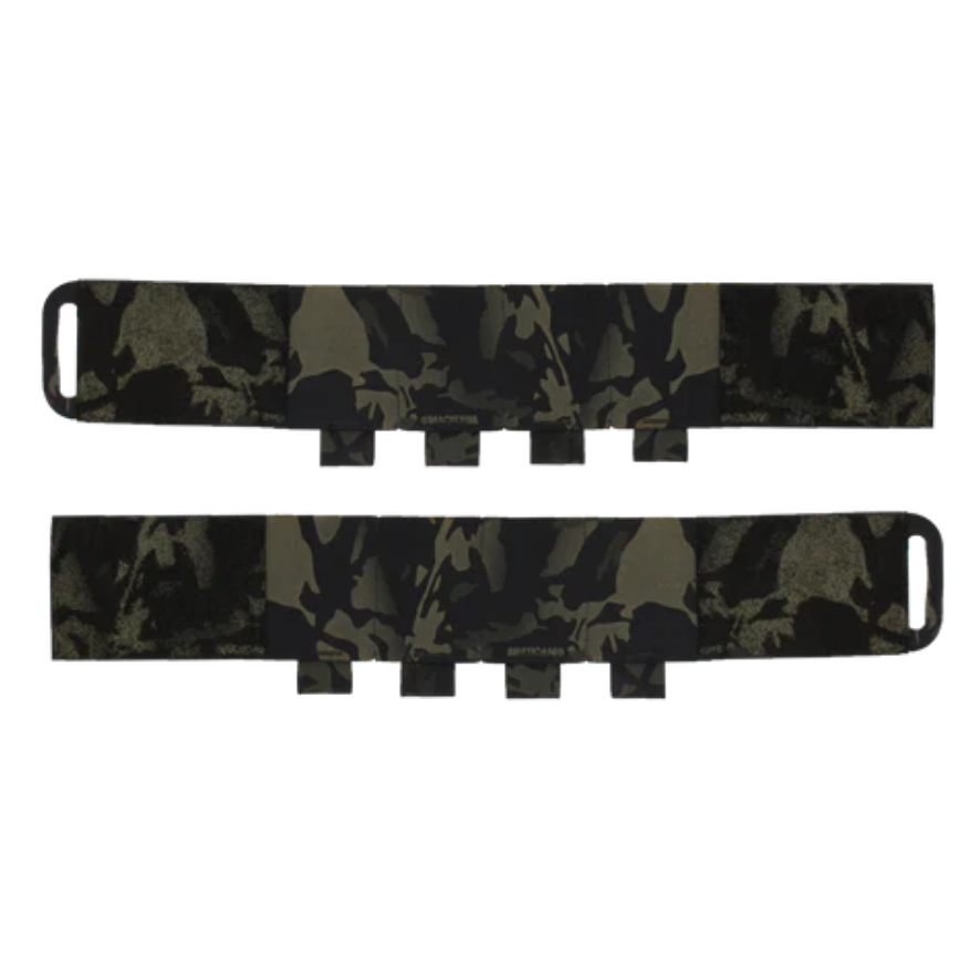 Detailaufnahme der elastischen Aufnahmezellen des FCPC CEC Cummerbunds mit eingesetzten 5.56 AR-Magazinen.