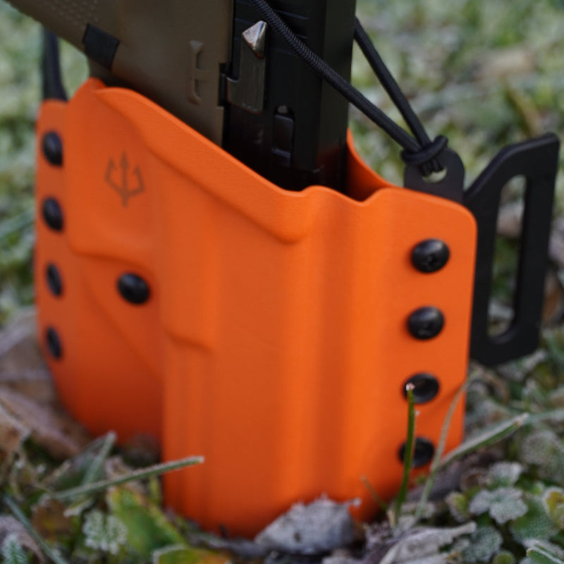 Black Trident Raven Hunter Edition – hochwertige, taktische Spezialausrüstung in schwarzem Design, robustes Material, präzise Verarbeitung, entwickelt für anspruchsvolle Outdoor- und Einsatzbedingungen.